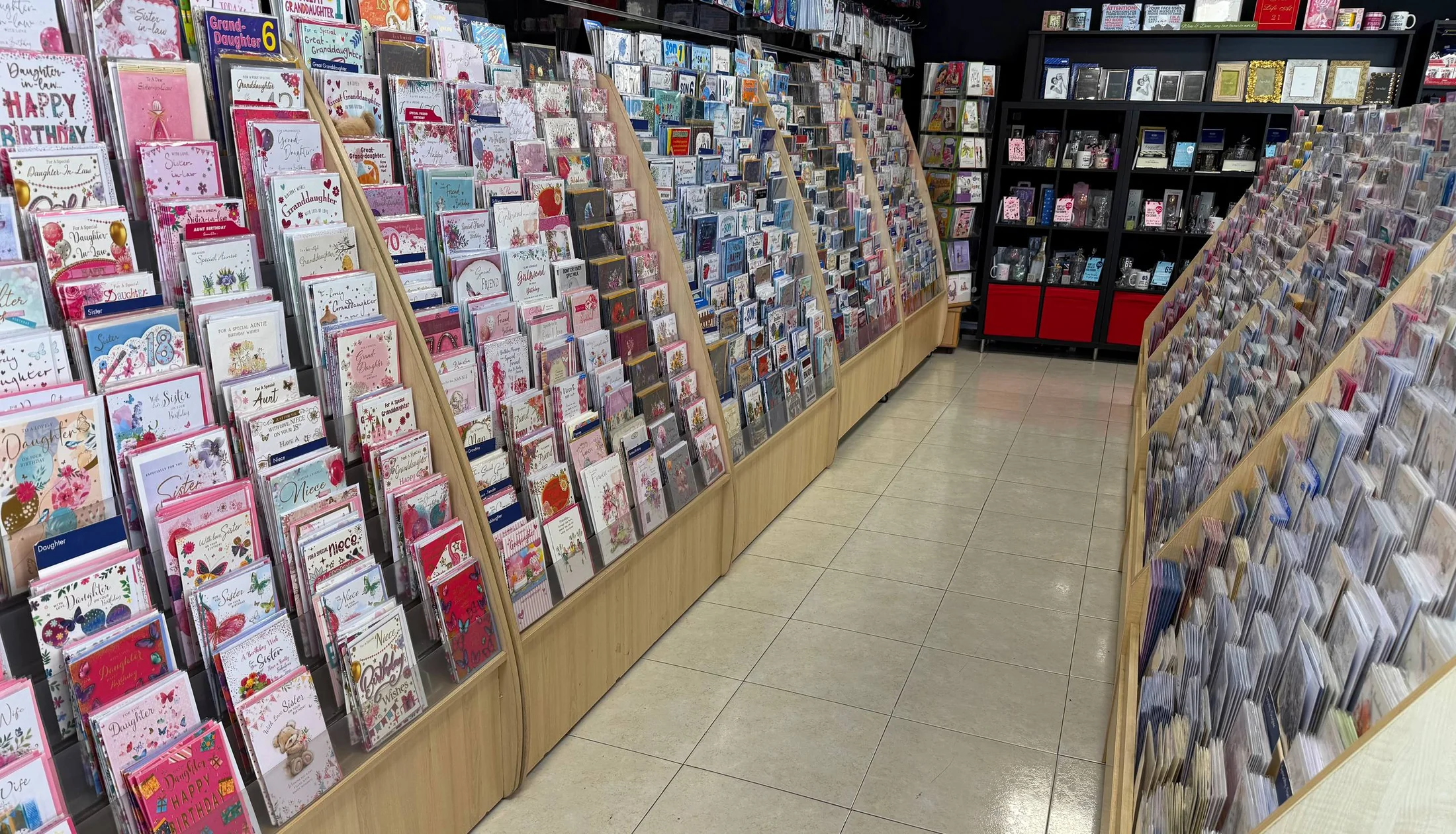Greeting cards display